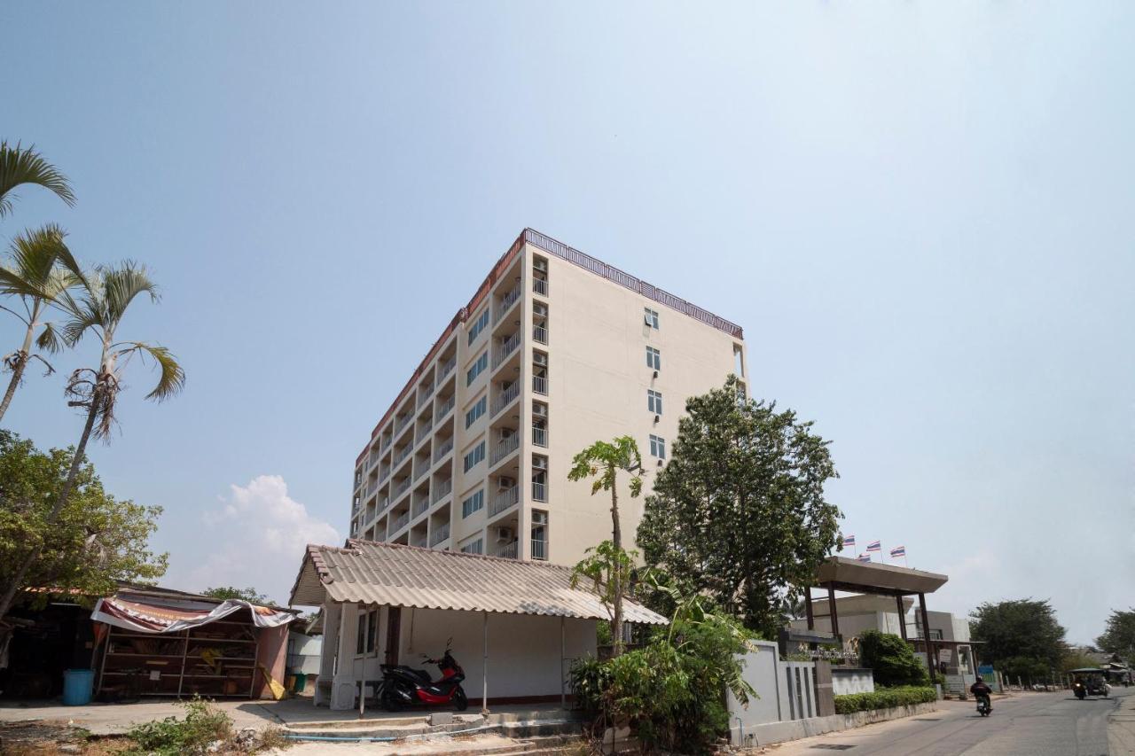 Oyo 829 Royal Thai Residence Jomtien Beach Exterior photo